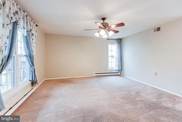 9 WESTMINSTER DR S, Southampton, NJ 08088