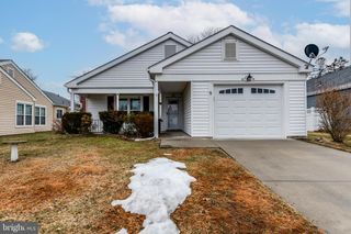 9 WESTMINSTER DR S, Southampton, NJ 08088