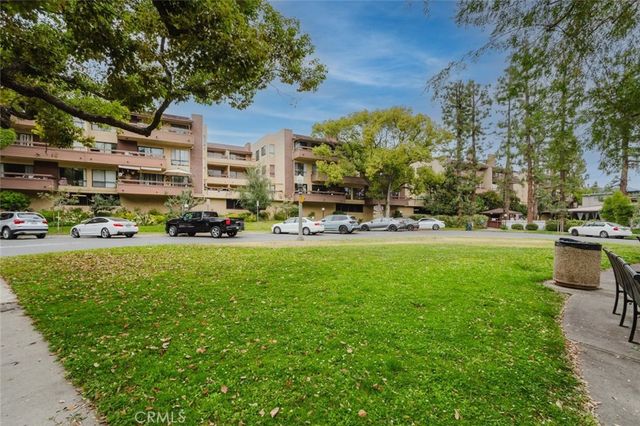 444 Piedmont Avenue 129, Glendale, CA 91206