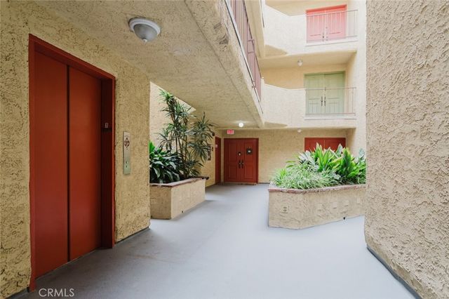 444 Piedmont Avenue 129, Glendale, CA 91206