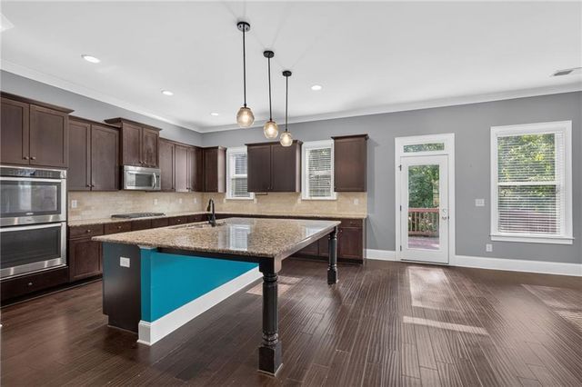6852 Louis Drive, Locust Grove, GA 30248