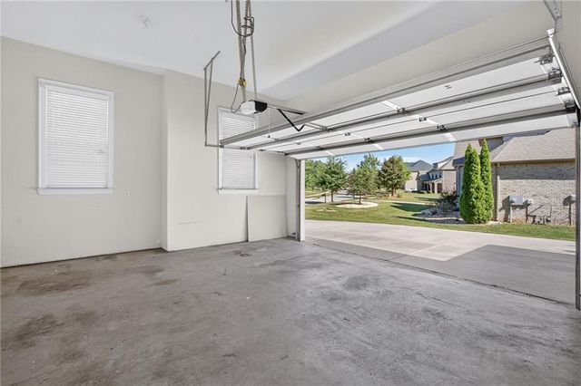 6852 Louis Drive, Locust Grove, GA 30248