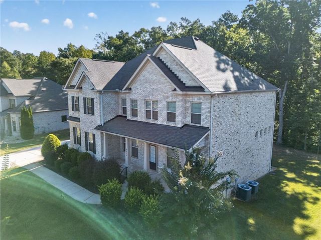 6852 Louis Drive, Locust Grove, GA 30248
