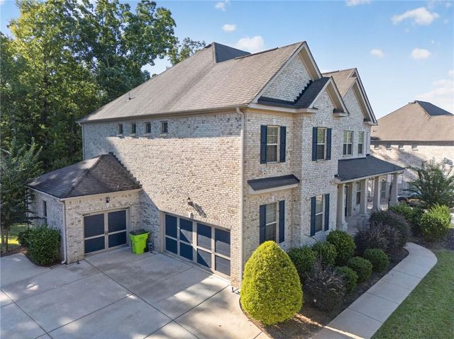 6852 Louis Drive, Locust Grove, GA 30248