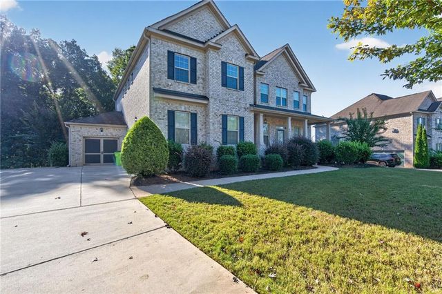 6852 Louis Drive, Locust Grove, GA 30248