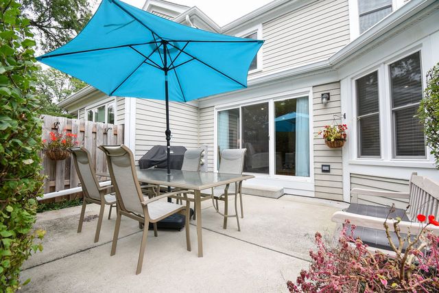 636 Stirling Lane K, Prospect Heights, IL 60070