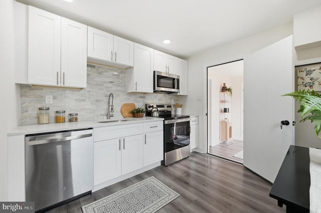 5507 WAYNE AVE, Pennsauken, NJ 08110
