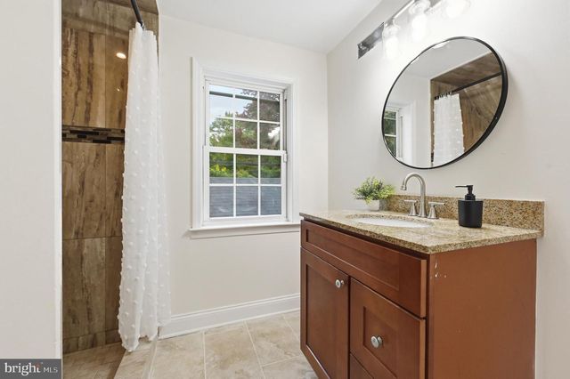 5507 WAYNE AVE, Pennsauken, NJ 08110