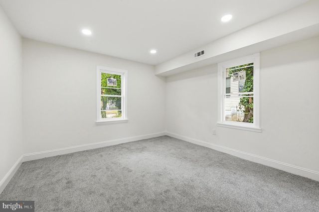 5507 WAYNE AVE, Pennsauken, NJ 08110
