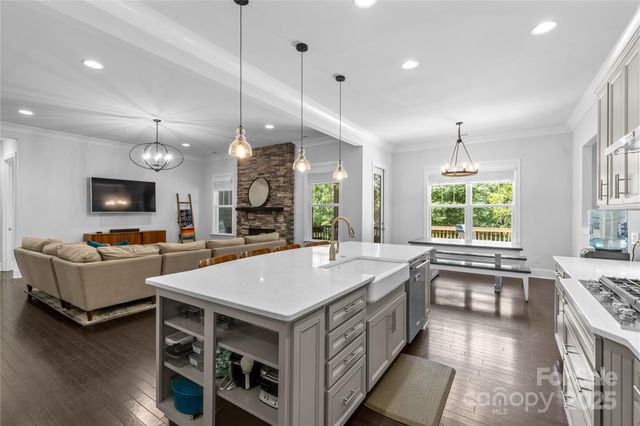 173 South Shore Drive, Belmont, NC 28012