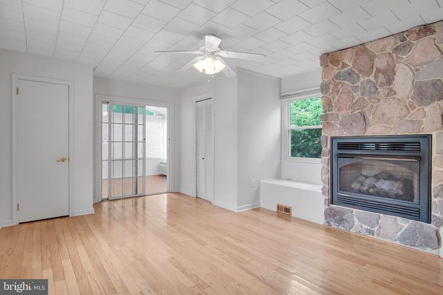13 ROCKAWAY DR, Camp Hill, PA 17011