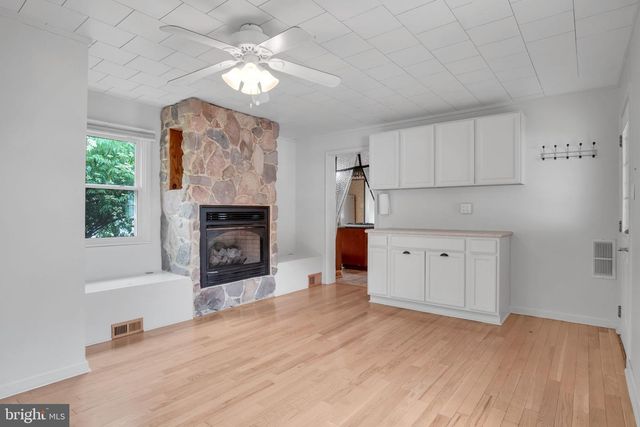 13 ROCKAWAY DR, Camp Hill, PA 17011