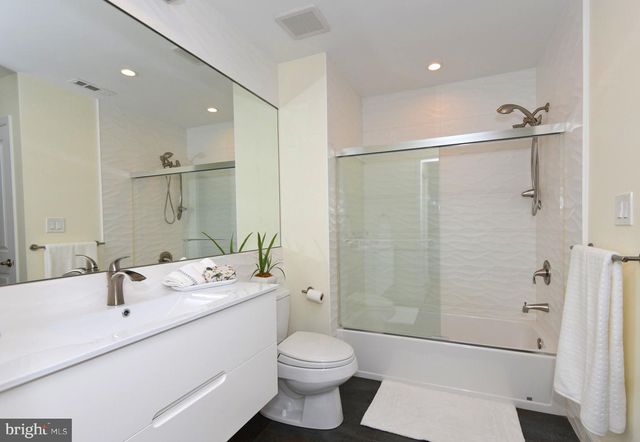 526 BRICKHOUSE RD, Princeton, NJ 08540