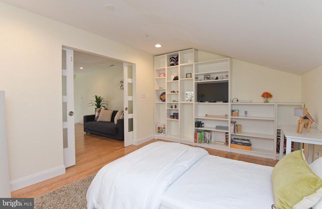 526 BRICKHOUSE RD, Princeton, NJ 08540