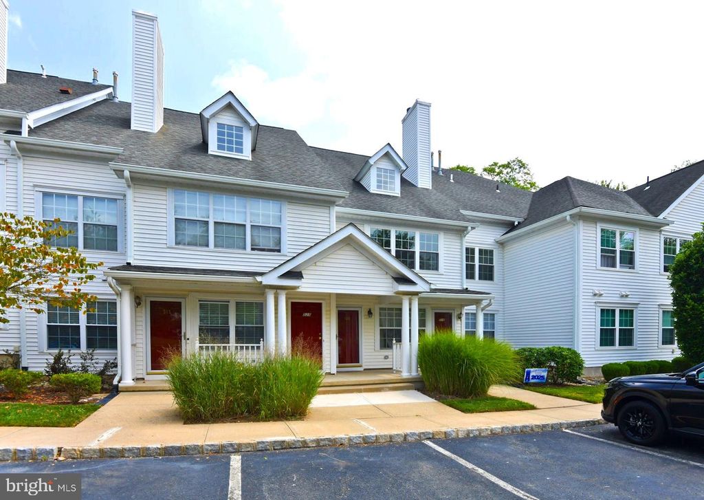 526 BRICKHOUSE RD, Princeton, NJ 08540