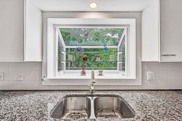 291 Windridge PKWY, Hardy, VA 24101