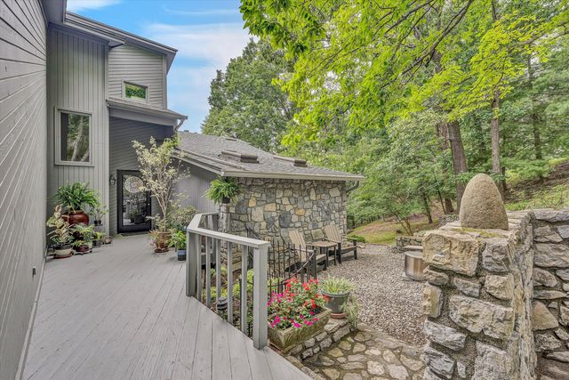 291 Windridge PKWY, Hardy, VA 24101