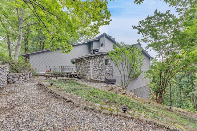 291 Windridge PKWY, Hardy, VA 24101