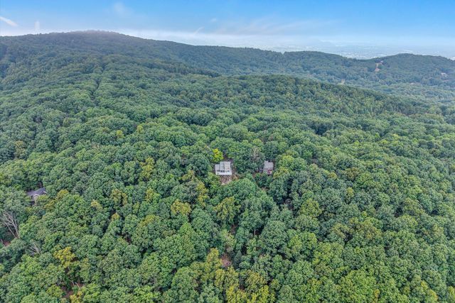 291 Windridge PKWY, Hardy, VA 24101