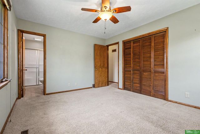 2132 E 10th Street, Fremont, NE 68025