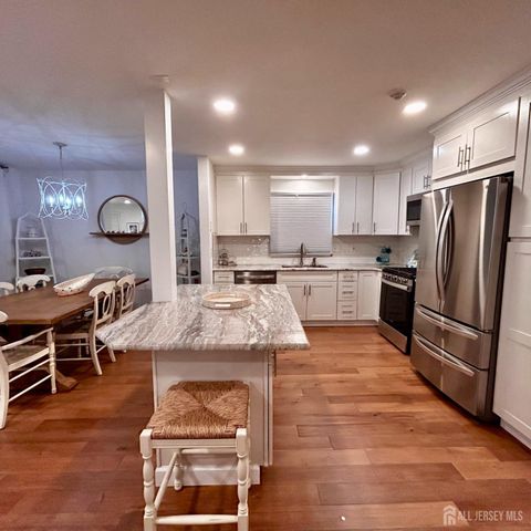 24 Edinburgh Drive A, Monroe, NJ 08831