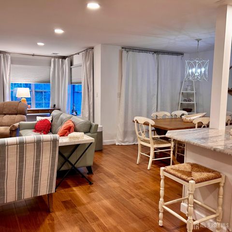 24 Edinburgh Drive A, Monroe, NJ 08831