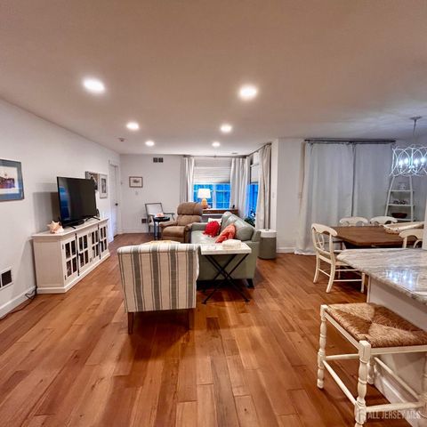 24 Edinburgh Drive A, Monroe, NJ 08831