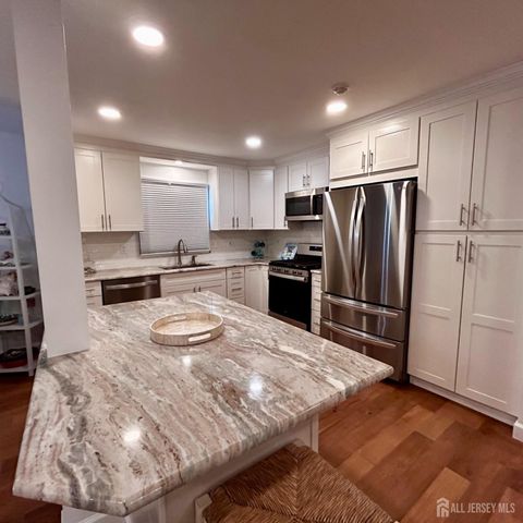 24 Edinburgh Drive A, Monroe, NJ 08831
