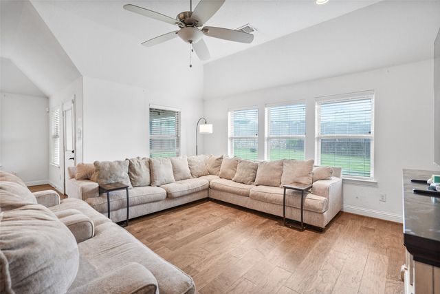 3016 Ridgemont Court, Weatherford, TX 76086