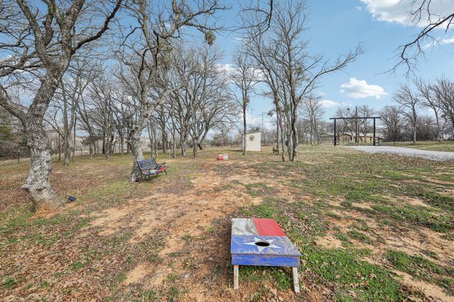189 County Road 4767, Boyd, TX 76023