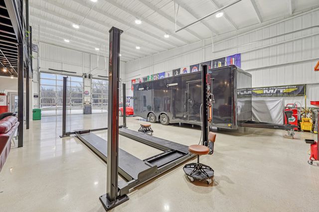 189 County Road 4767, Boyd, TX 76023