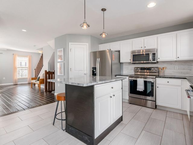 5570 Middle Falls Street, 52, Dublin, OH 43016