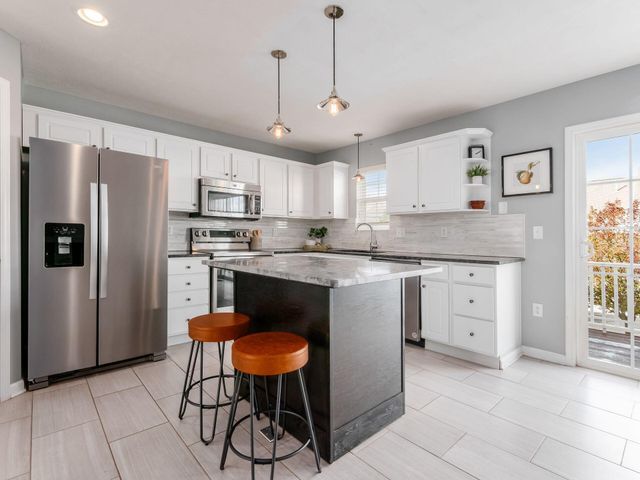 5570 Middle Falls Street, 52, Dublin, OH 43016