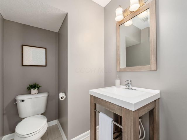 5570 Middle Falls Street, 52, Dublin, OH 43016