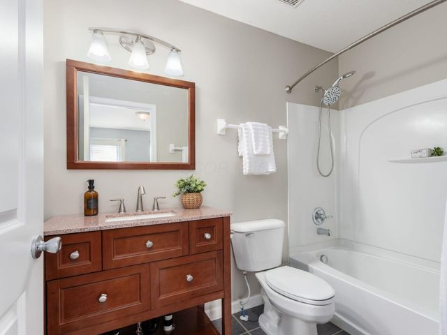 5570 Middle Falls Street, 52, Dublin, OH 43016