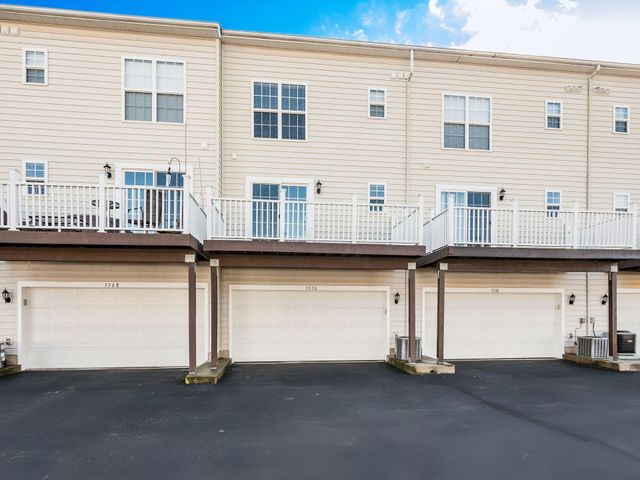 5570 Middle Falls Street, 52, Dublin, OH 43016