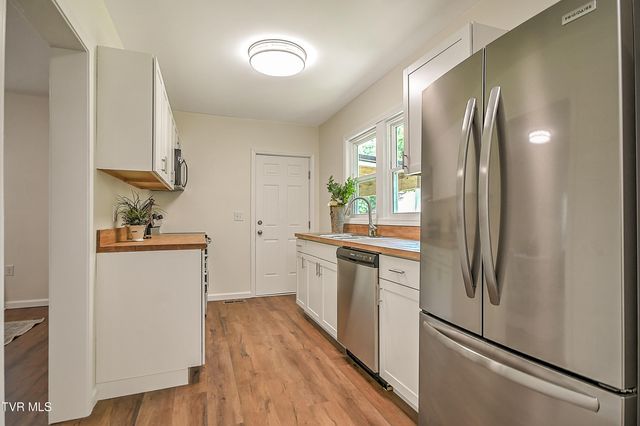 1010 Gibson Mill Road, Kingsport, TN 37660