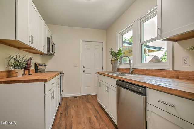 1010 Gibson Mill Road, Kingsport, TN 37660