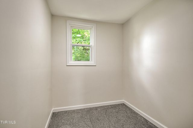 1010 Gibson Mill Road, Kingsport, TN 37660
