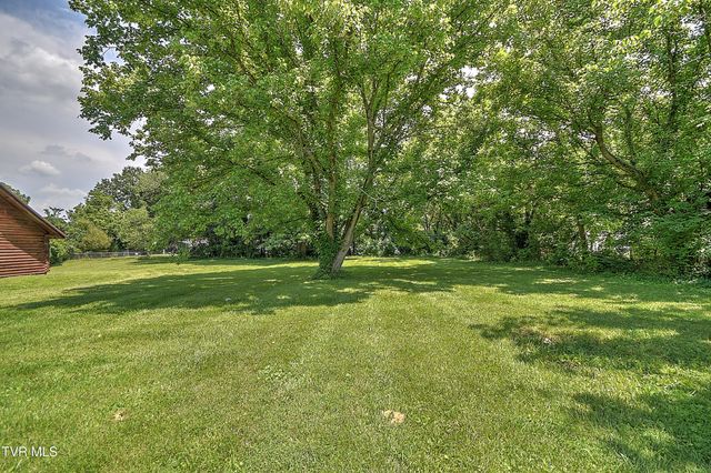 1010 Gibson Mill Road, Kingsport, TN 37660