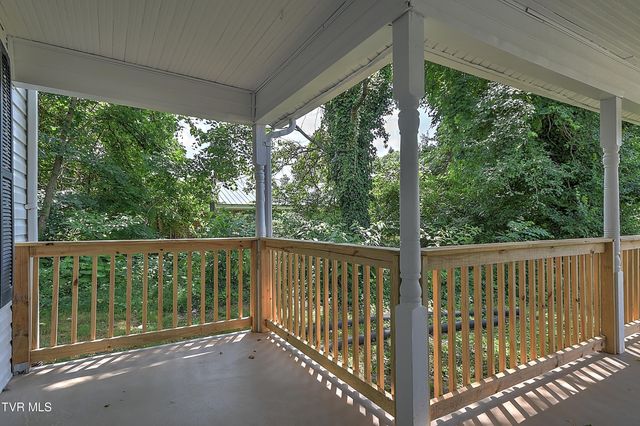 1010 Gibson Mill Road, Kingsport, TN 37660