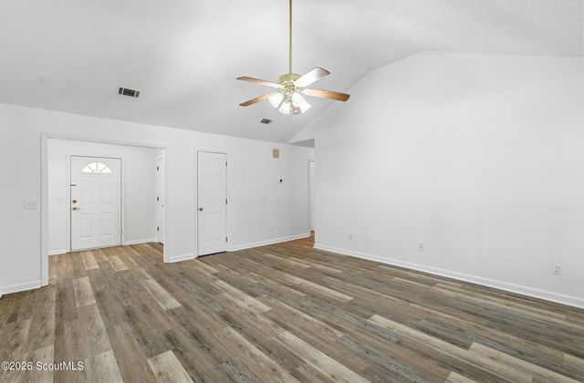 107 E Mills Avenue, Hinesville, GA 31313