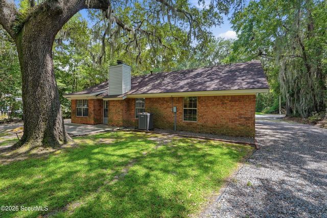 107 E Mills Avenue, Hinesville, GA 31313