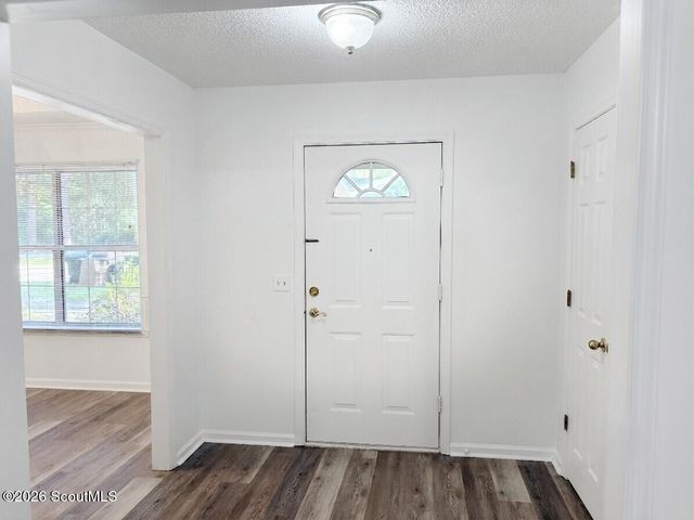 107 E Mills Avenue, Hinesville, GA 31313