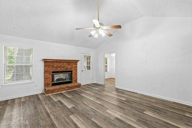 107 E Mills Avenue, Hinesville, GA 31313