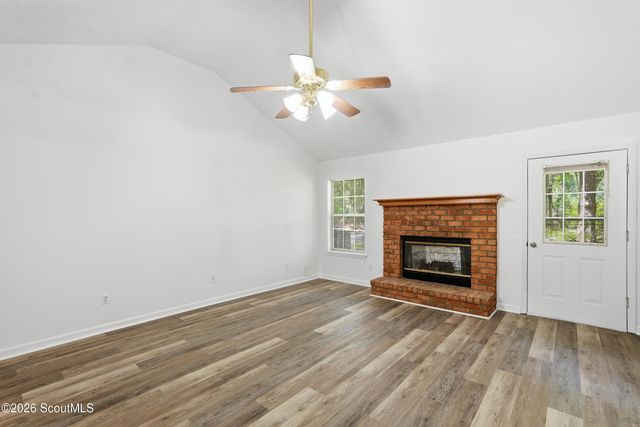 107 E Mills Avenue, Hinesville, GA 31313