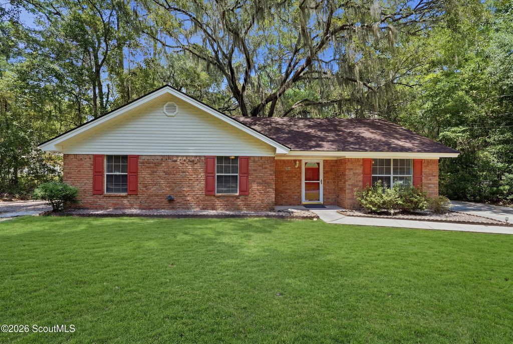 107 E Mills Avenue, Hinesville, GA 31313