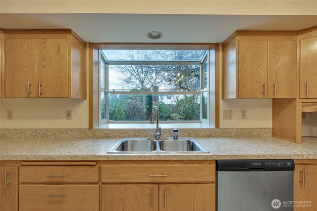 824 S 296th Place, Federal Way, WA 98003