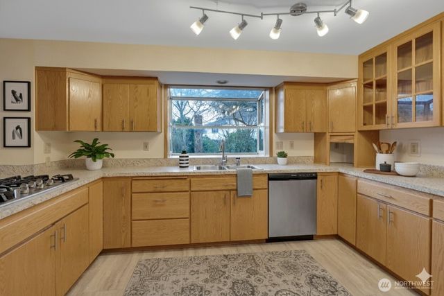 824 S 296th Place, Federal Way, WA 98003