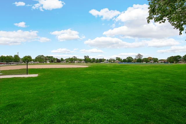 10701 S Keating Avenue 1C, Oak Lawn, IL 60453